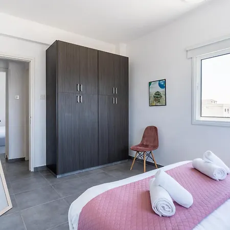 Solana 2-bedroom Apartment Larnaka